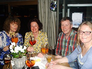 26-Party im Pfelderer Hof.jpg 26-Party im Pfelderer Hof.jpg